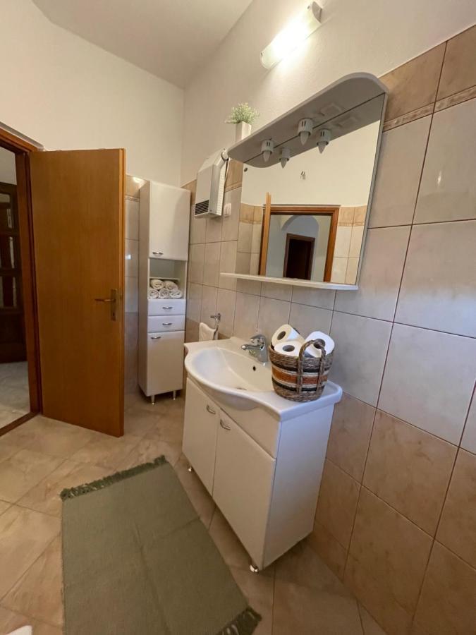 Apartman Josipa Biograd Na Moru Exterior photo